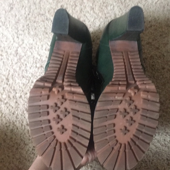 Dark army green, zip up, heeled platform boots - Picture 6 of 6